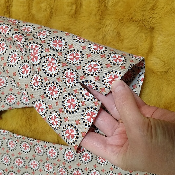 LOFT Cropped Pants - Picture 5 of 14